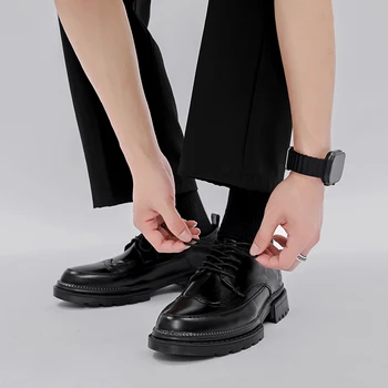 2023 Новые Мужские Модельные туфли, Классические Черные Ботильоны с перфорацией типа 