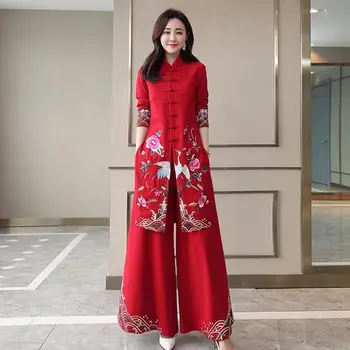 Женщина в китайском стиле Древнего Ханьфу Миди Ципао с двумя разрезами Традиционная китайская одежда Танское Переодевание Восточная Одежда