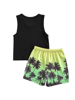 Симпатичный и удобный летний наряд для мальчика, майка без рукавов с принтом и эластичные шорты - идеальный комплект пляжной одежды для малышей