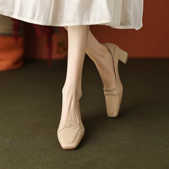 Тонкие женские туфли; коллекция 2023 года; весенне-осенние лоферы на толстом квадратном каблуке; женская обувь; новинка; маленькие кожаные туфли в британском стиле; mi