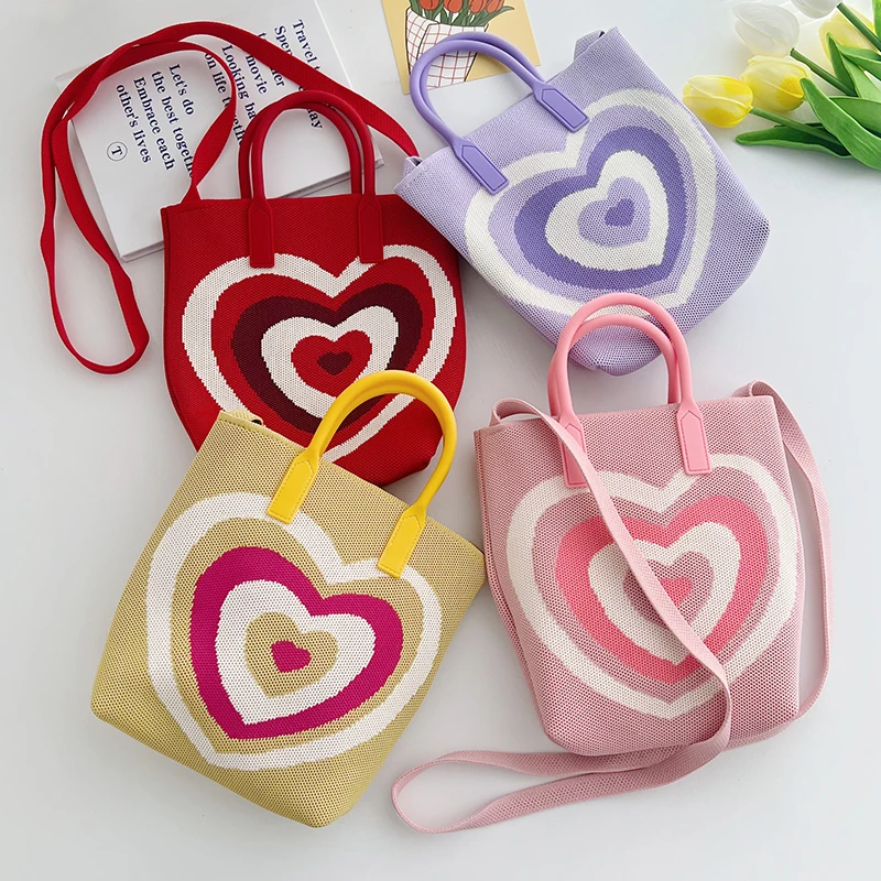 Летние вязаные пляжные сумки для женщин, плетеная сетчатая сумка через плечо с маленьким сердечком, женские квадратные модные сумки 1