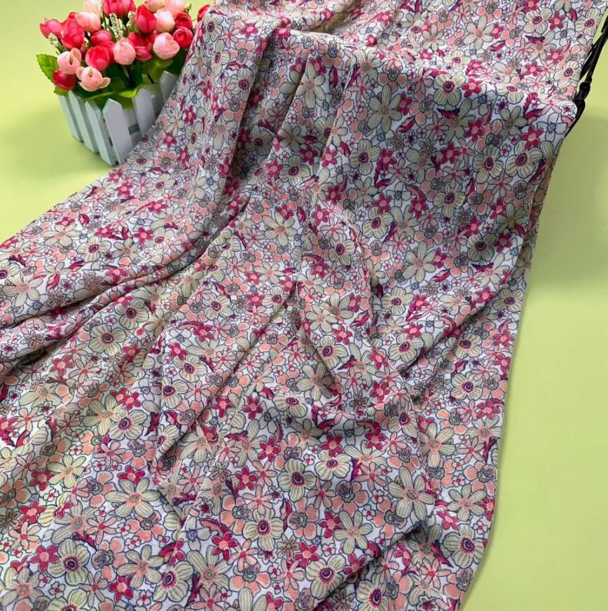 Летняя шифоновая ткань с мелким цветочным рисунком и легкой драпировкой для модной ткани для платья 4