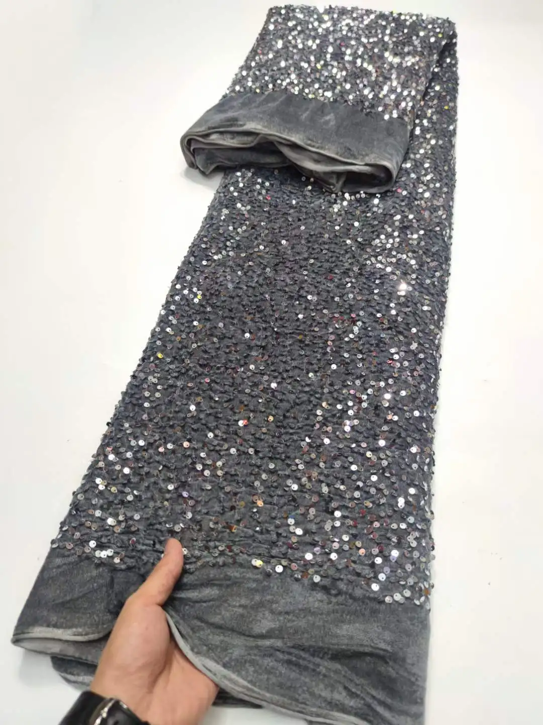 Серый французский бархат Кружевная ткань с блестками 2023 Высококачественная кружевная ткань из Нигерийского Африканского тюля Бархатная кружевная ткань для вечернего платья 0