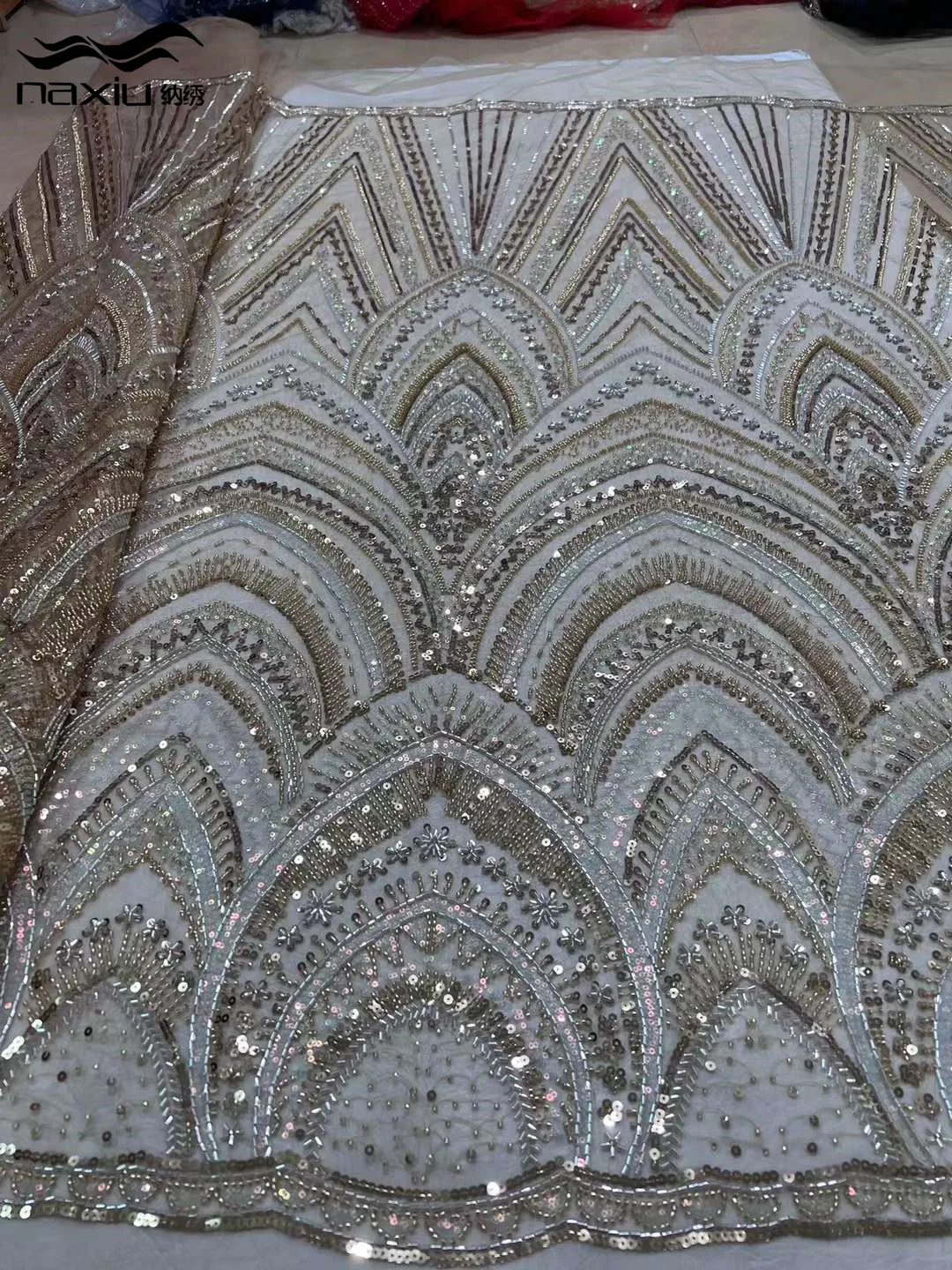 Madison France Высококачественная кружевная ткань ручной работы, расшитая бисером, Нигерийская вышивка 3D бисером с пайетками, сетчатая кружевная ткань для свадебного платья 5