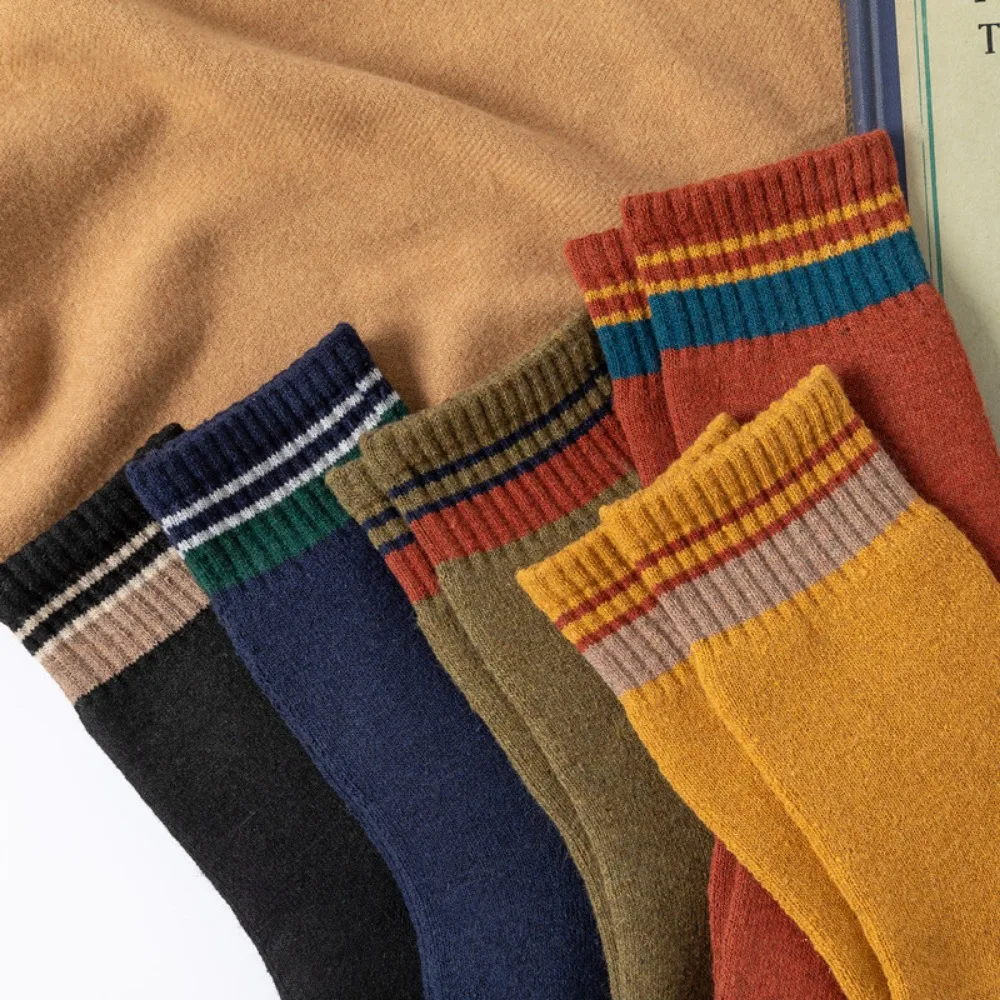 5 Пар Осенне-зимних новых модных разноцветных женских шерстяных носков в стиле ретро, повседневные утепленные теплые Женские носки средней длины 1