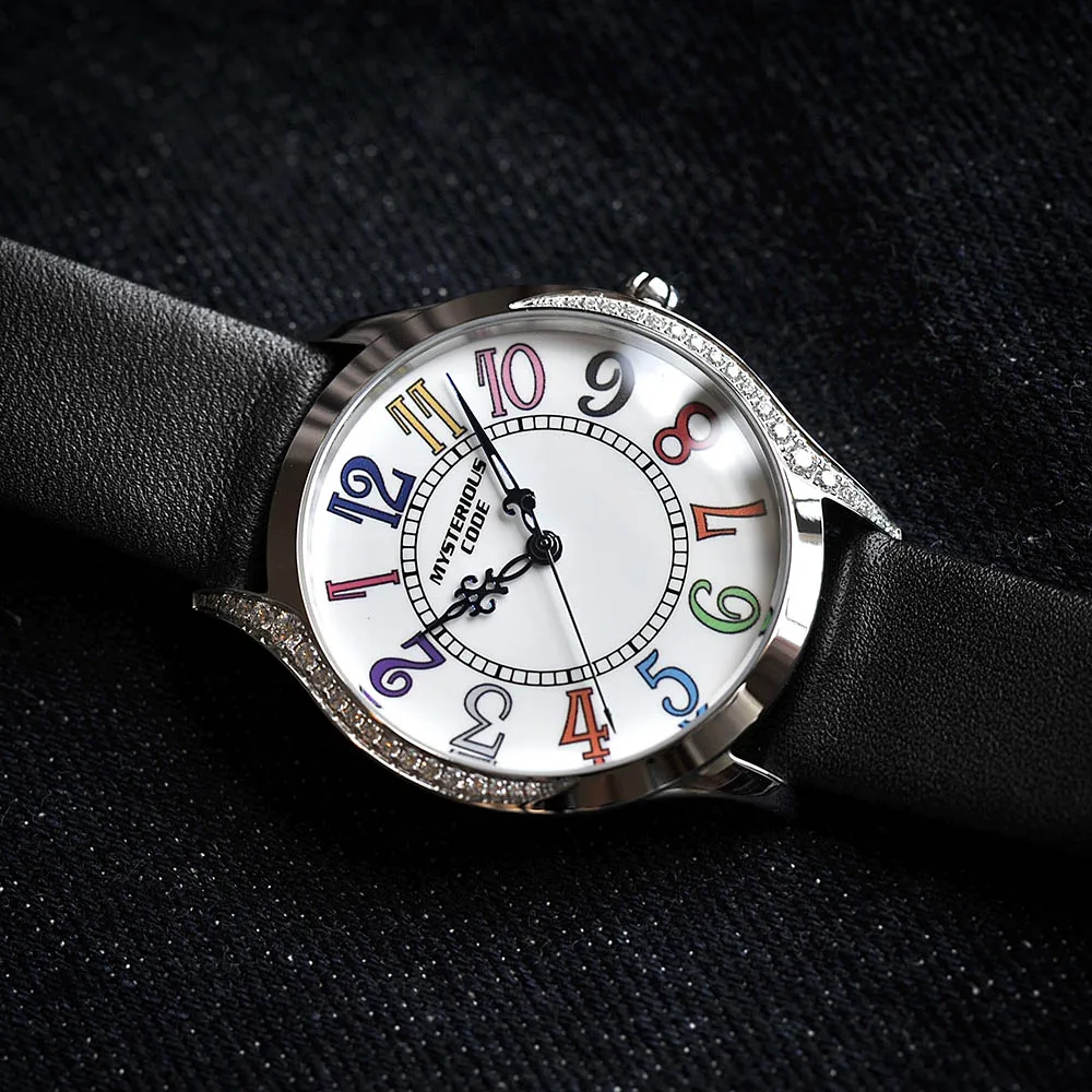 36 мм таинственный код со временем на спине серия Модный швейцарский кварцевый механизм Кожаный ремешок Унисекс, инкрустированный камнем, водонепроницаемый Reloj 1