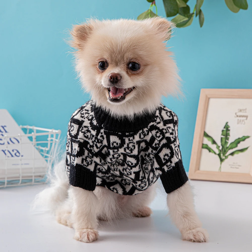 Новая роскошная дизайнерская одежда для собак Свитер для собак Зимняя утолщенная модная одежда для домашних животных Французский Бульдог Такса Пальто для домашних животных Куртка Щенок 3