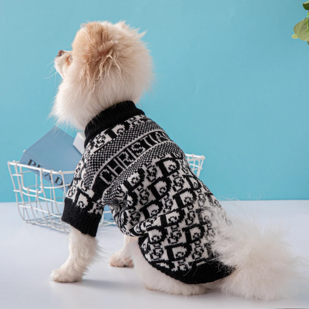 Новая роскошная дизайнерская одежда для собак Свитер для собак Зимняя утолщенная модная одежда для домашних животных Французский Бульдог Такса Пальто для домашних животных Куртка Щенок 4