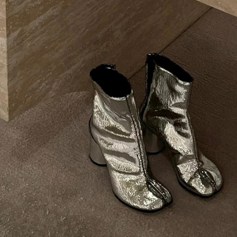 Серебристые ботильоны на высоком каблуке с раздельным носком, женские брендовые дизайнерские зимние вечерние туфли Botas Mujer на толстом каблуке с боковой молнией для женщин 2